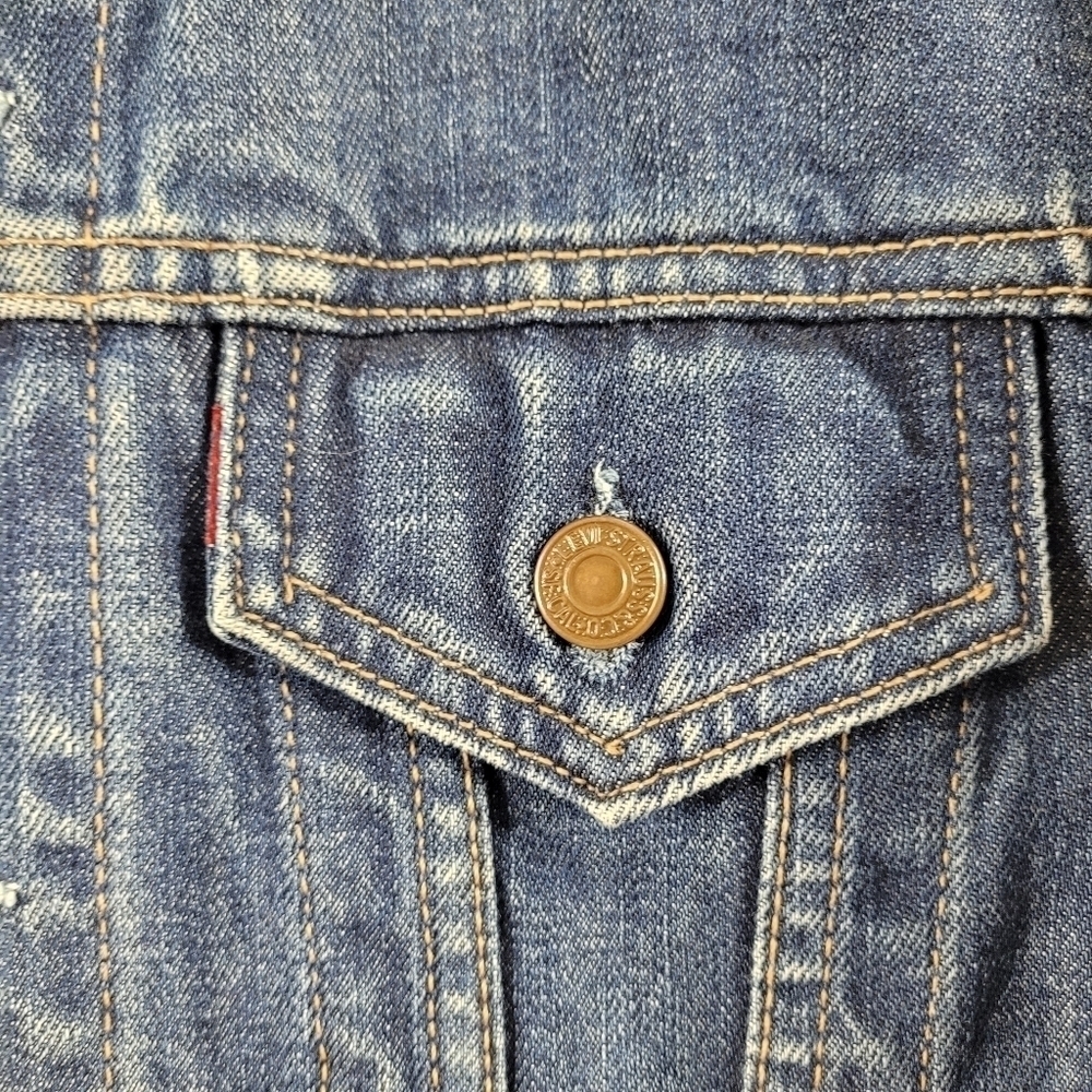 Levi's Vintage Denim Jacket 70590 - Picture 4 of 11
